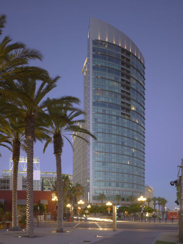 Exterior_F_3 Omni